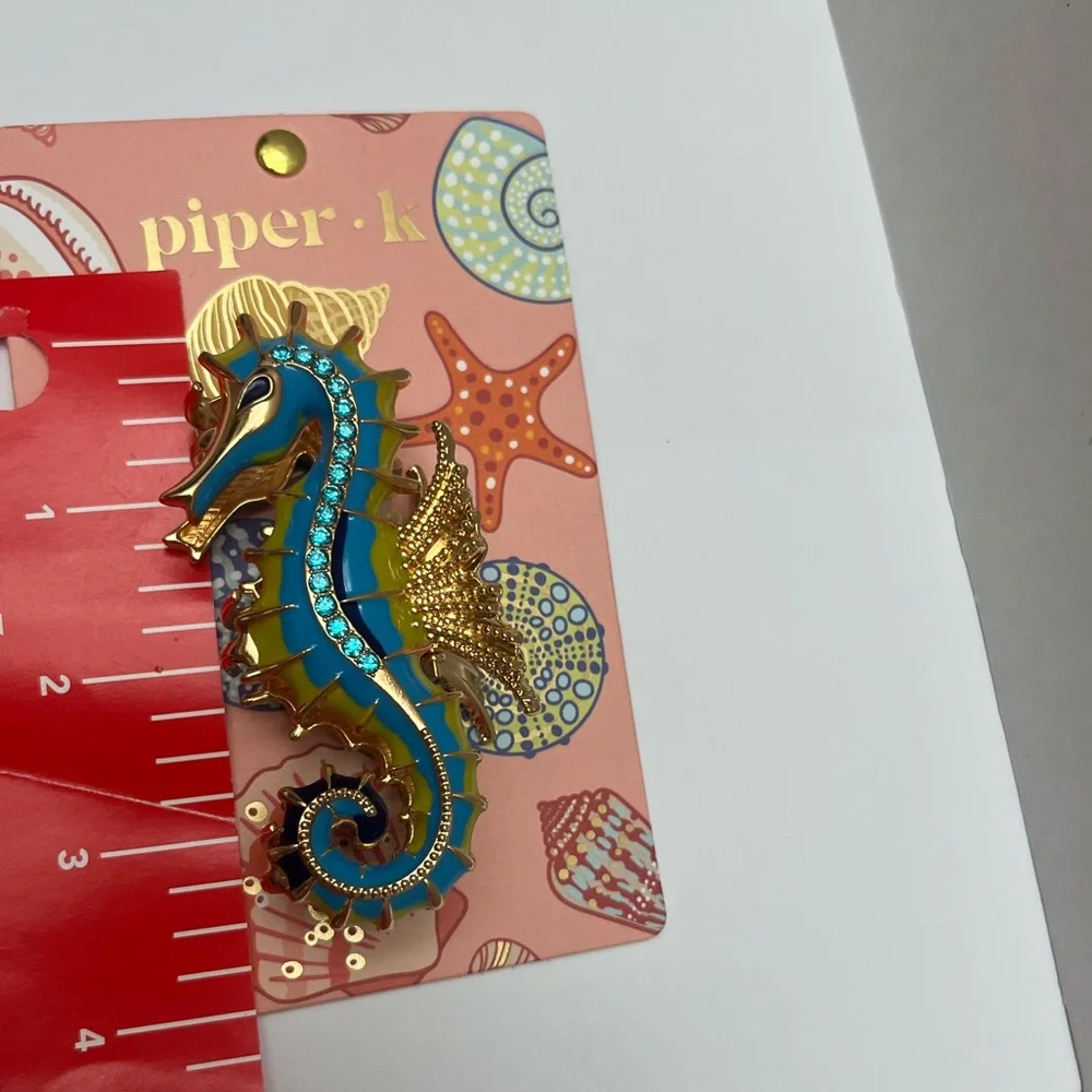 NWT ⚜️🩵⚜️ Piper K Gorgeous Seahorse Hair Claw Clip - Picture 13 of 14